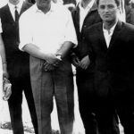  27 летний Ислам Каримов (третий слева) с братьями Куддусом, Ибодулло и Хуршидом. Самарканд, 1965 год.